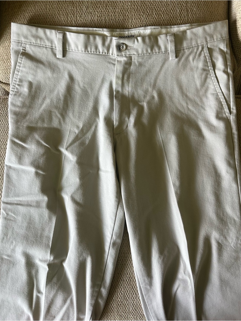 Men’s Dockers Light Khaki Straight Leg Chinos